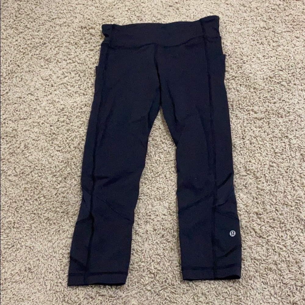 Black Lululemon leggings